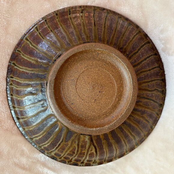 EUC Japanese Style Handcrafted Pottery Plate Artist's Stamp 9.75" diameter - Picture 2 of 10